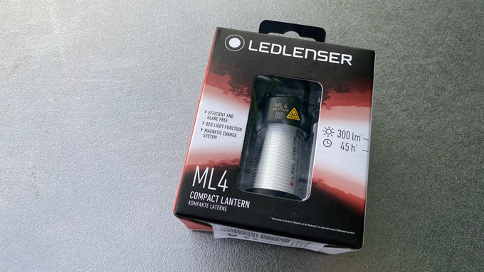 LEDLENSER レッドレンザー ML4 パッケージ 正面