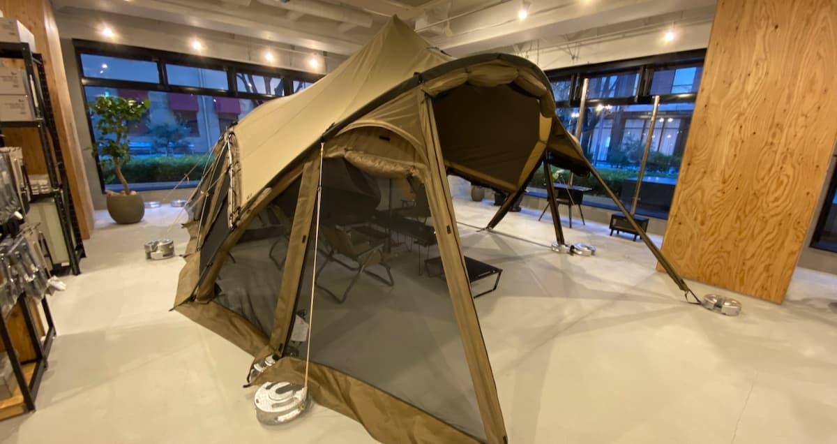 ゼインアーツ神戸三宮 店内1