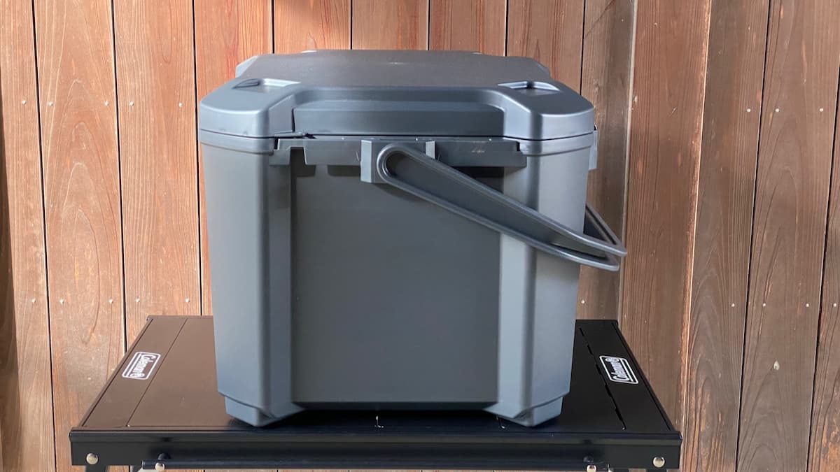 コアフラックス クーラーボックス VIP26L-3