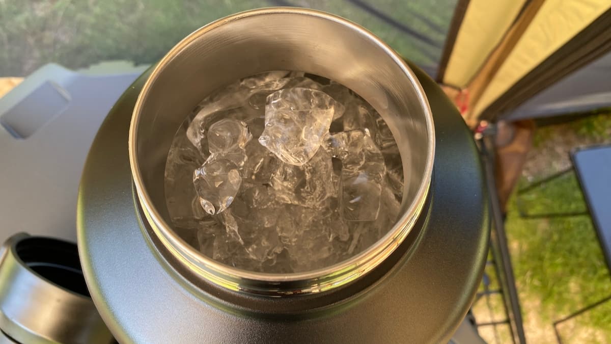 1日目 15時 アイスコンテナの氷の状態