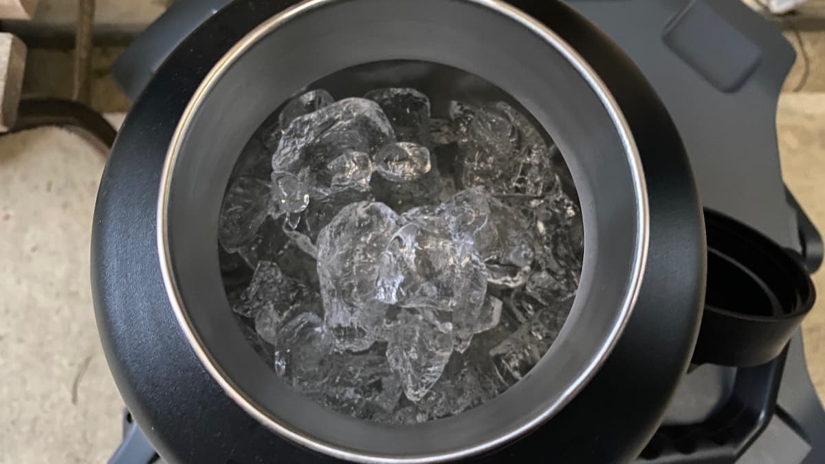 2日目 19時 アイスコンテナの氷の状態